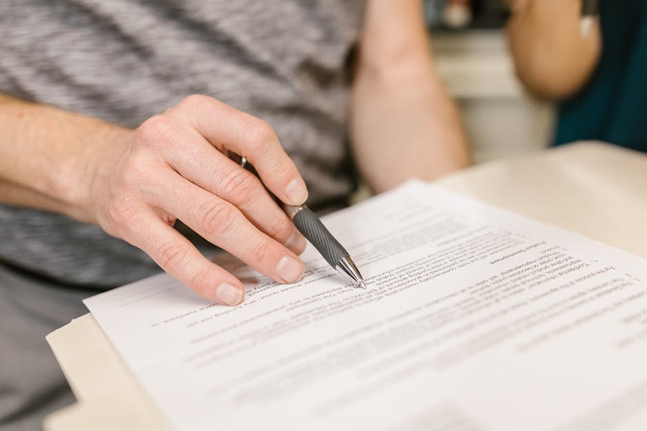 corporate legal documentation and business law consultation